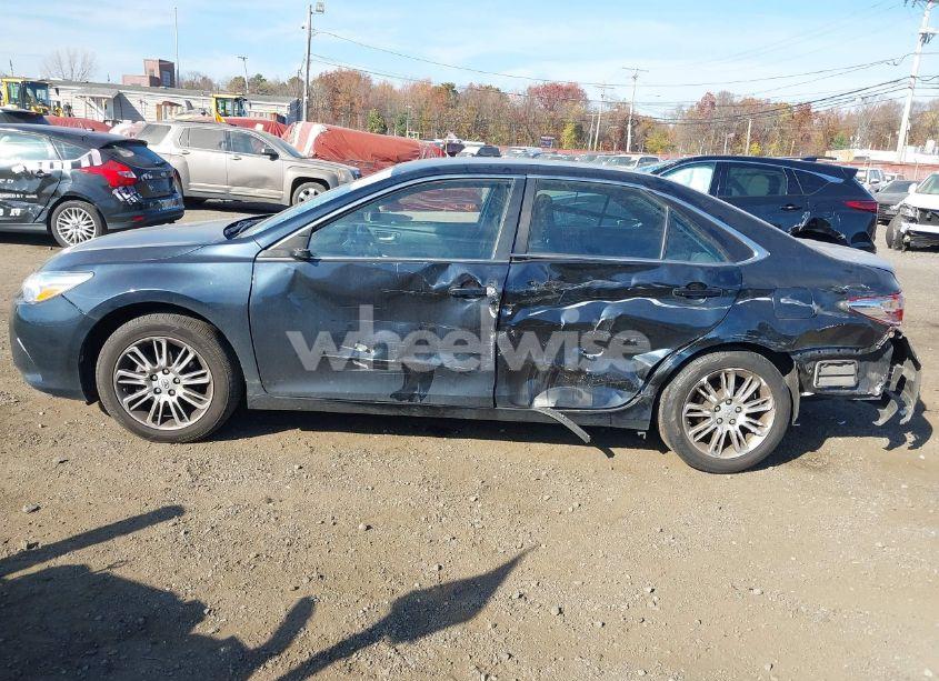 Photo 14 of 2015 Toyota Camry LE (VIN 4T4BF1FK6FR450924)