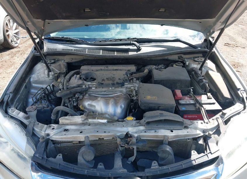 Photo 10 of 2015 Toyota Camry LE (VIN 4T4BF1FK6FR497922)