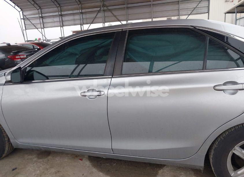 Photo 14 of 2015 Toyota Camry LE (VIN 4T4BF1FK6FR505226)