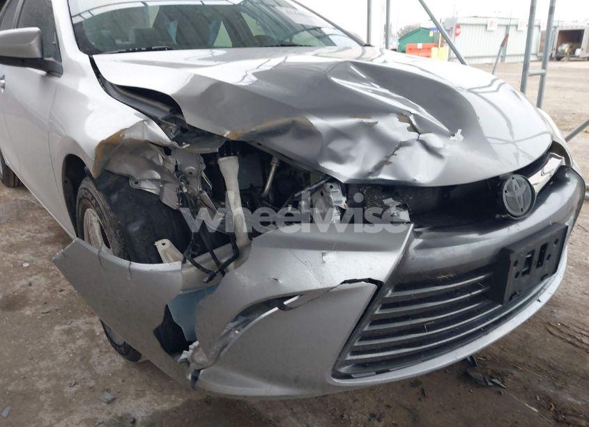 Photo 6 of 2015 Toyota Camry LE (VIN 4T4BF1FK6FR505226)