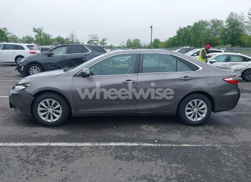 Photo 14 of 2015 Toyota Camry LE (VIN 4T4BF1FK6FR511849)