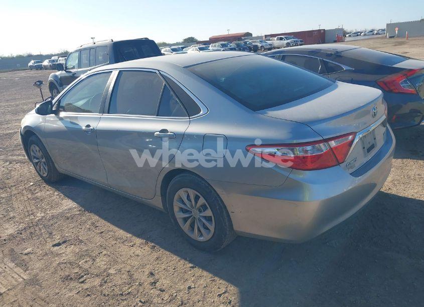 Photo 3 of 2016 Toyota Camry LE (VIN 4T4BF1FK6GR539538)