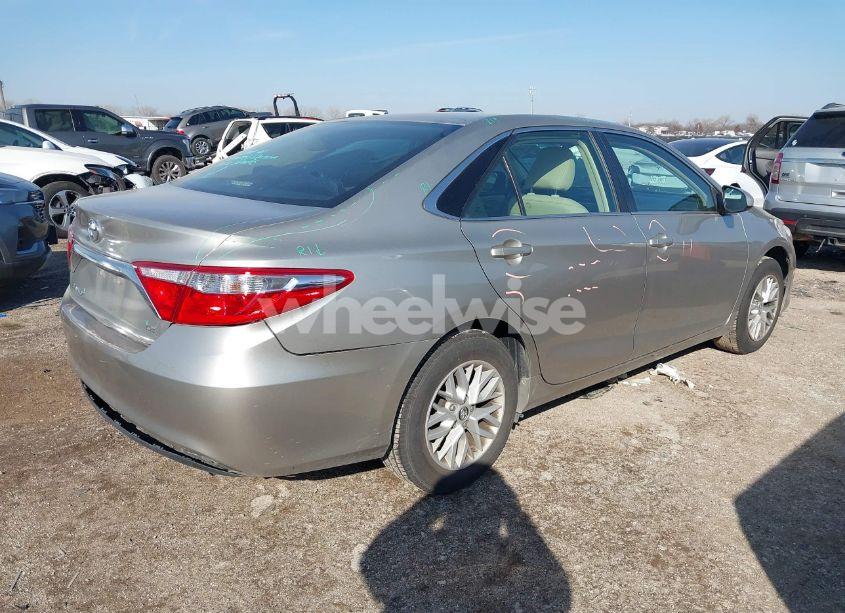 Photo 4 of 2016 Toyota Camry LE (VIN 4T4BF1FK6GR542665)