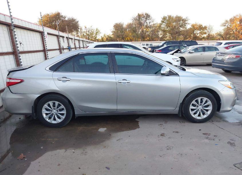 Photo 13 of 2016 Toyota Camry LE (VIN 4T4BF1FK6GR557148)