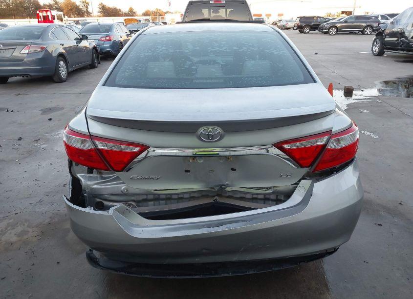 Photo 16 of 2016 Toyota Camry LE (VIN 4T4BF1FK6GR557148)