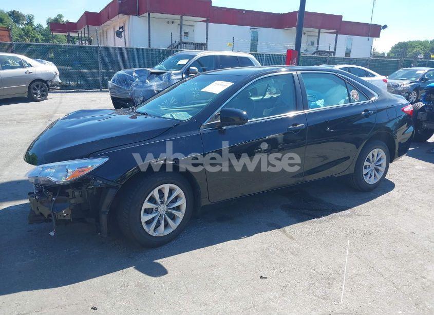 Photo 2 of 2016 Toyota Camry LE (VIN 4T4BF1FK6GR566349)