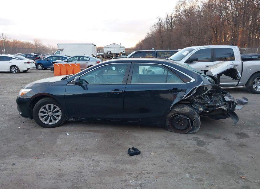 Photo 14 of 2016 Toyota Camry LE (VIN 4T4BF1FK6GR568909)