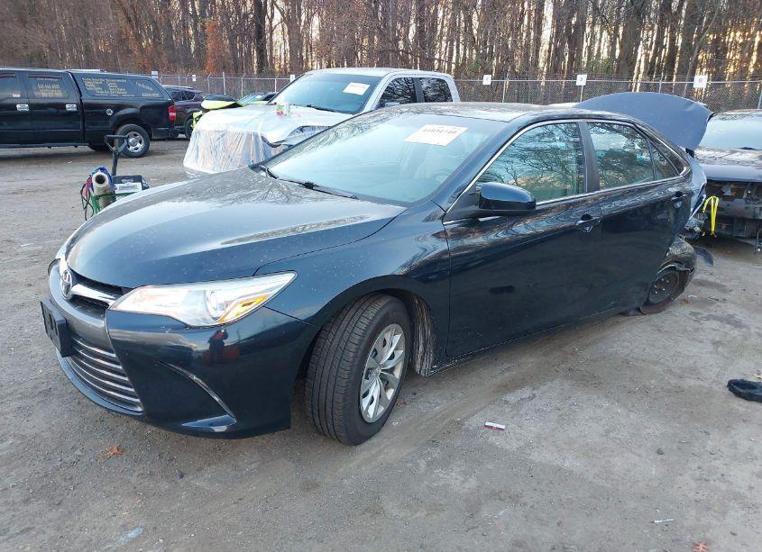 Photo 2 of 2016 Toyota Camry LE (VIN 4T4BF1FK6GR568909)