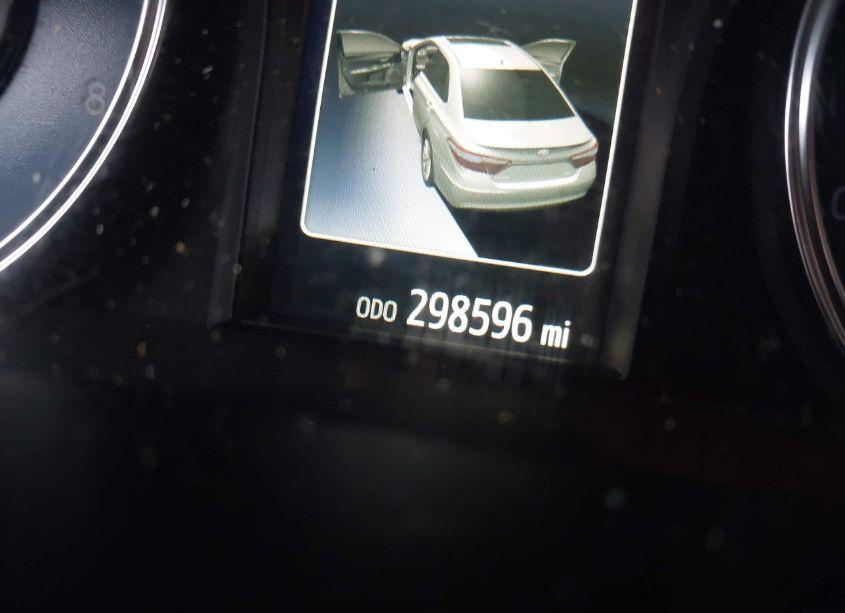 Photo 15 of 2016 Toyota Camry LE/SE/XLE/XSE (VIN 4T4BF1FK6GR573219)