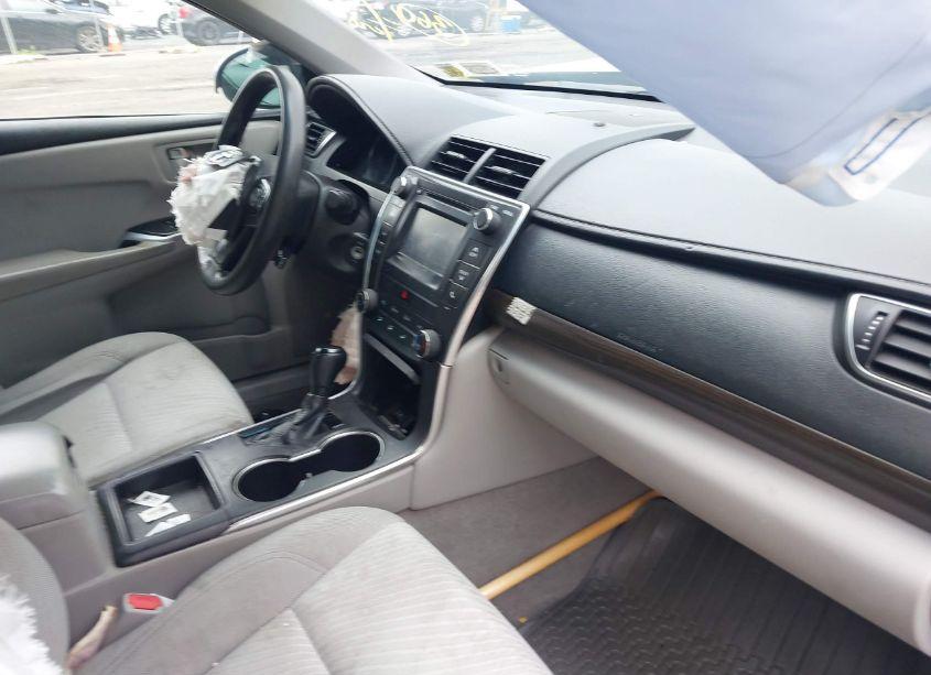 Photo 5 of 2016 Toyota Camry LE/SE/XLE/XSE (VIN 4T4BF1FK6GR573219)