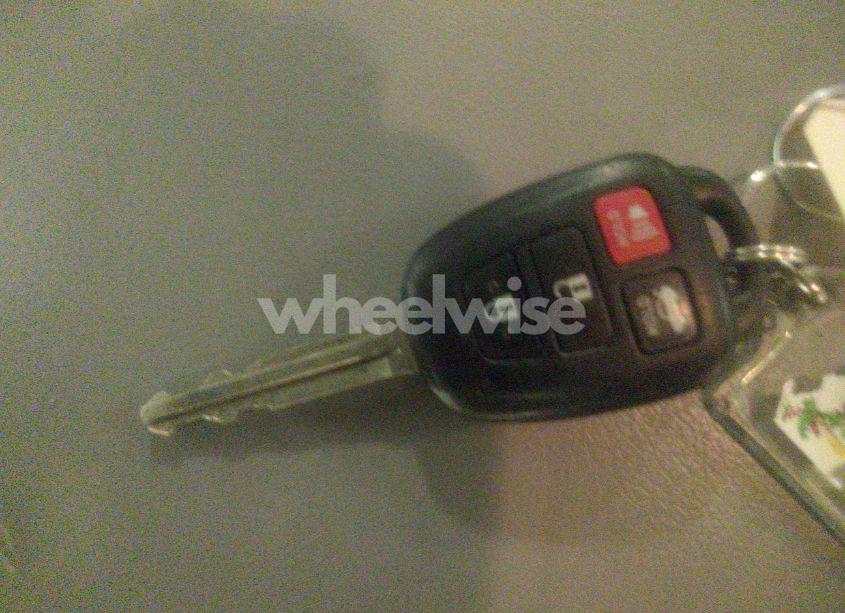 Photo 11 of 2016 Toyota Camry LE (VIN 4T4BF1FK6GR574273)