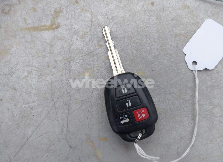 Photo 11 of 2016 Toyota Camry LE (VIN 4T4BF1FK6GR577626)