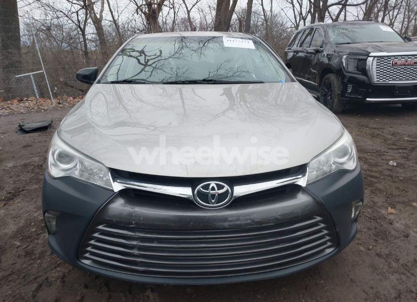 Photo 13 of 2016 Toyota Camry LE (VIN 4T4BF1FK6GR577626)