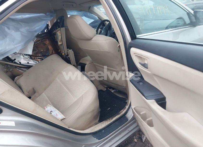 Photo 8 of 2016 Toyota Camry LE (VIN 4T4BF1FK6GR577626)