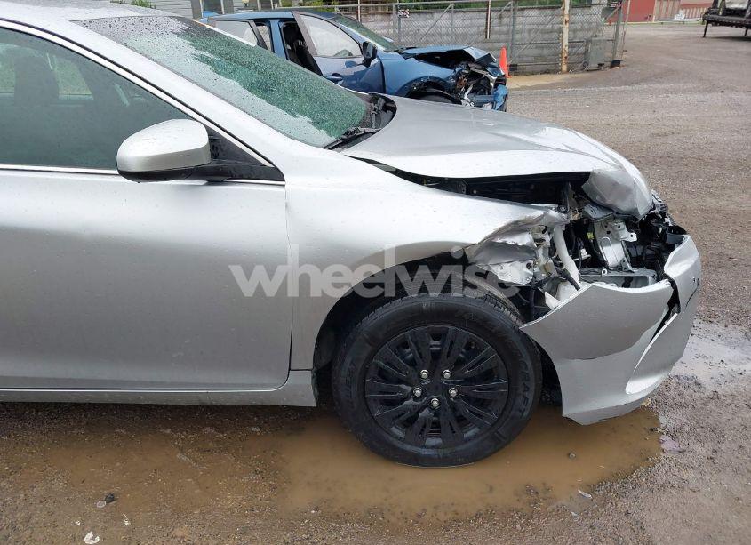 Photo 18 of 2016 Toyota Camry LE (VIN 4T4BF1FK6GR579070)