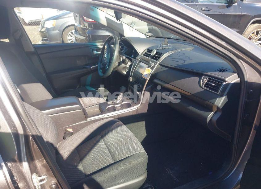 Photo 5 of 2016 Toyota Camry LE (VIN 4T4BF1FK6GR579599)