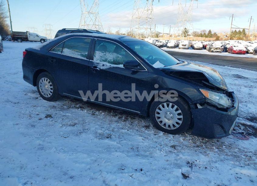 2012 Toyota Camry LE (VIN 4T4BF1FK7CR194966) main photo