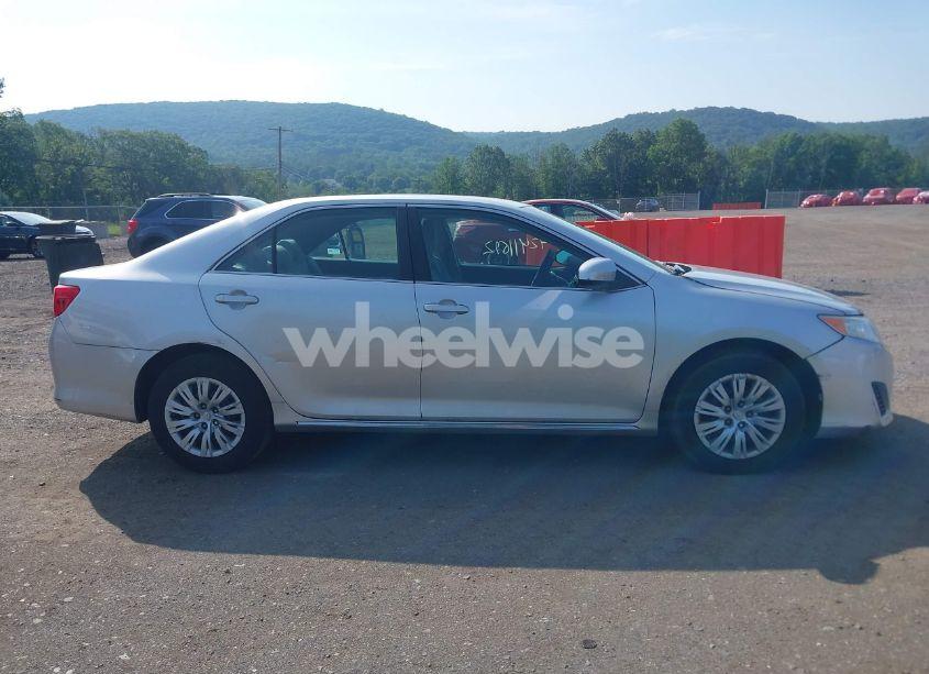 Photo 13 of 2012 Toyota Camry LE (VIN 4T4BF1FK7CR214004)