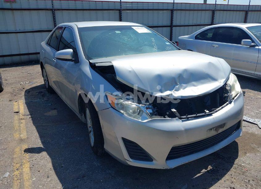 2012 Toyota Camry LE (VIN 4T4BF1FK7CR215153) main photo