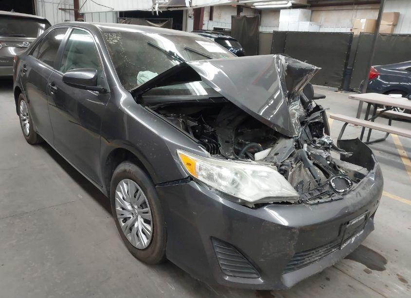 2012 Toyota Camry LE (VIN 4T4BF1FK7CR215427) main photo