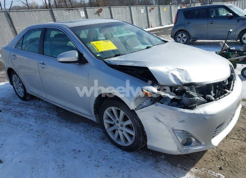 2012 Toyota Camry XLE (VIN 4T4BF1FK7CR216593) main photo