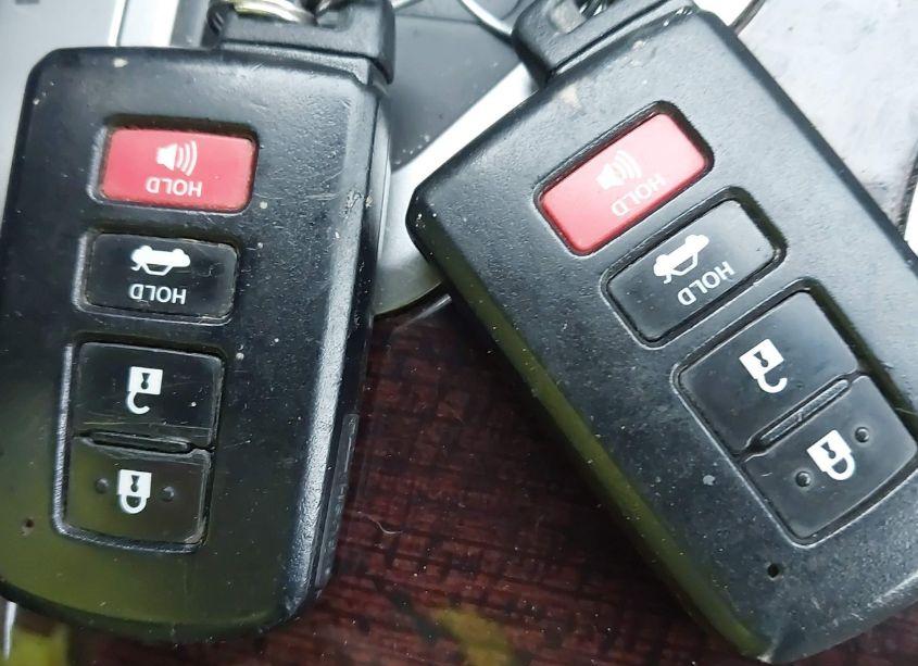 Photo 11 of 2012 Toyota Camry XLE (VIN 4T4BF1FK7CR247830)