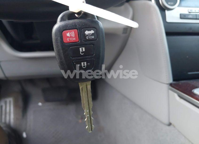 Photo 11 of 2012 Toyota Camry XLE (VIN 4T4BF1FK7CR252851)