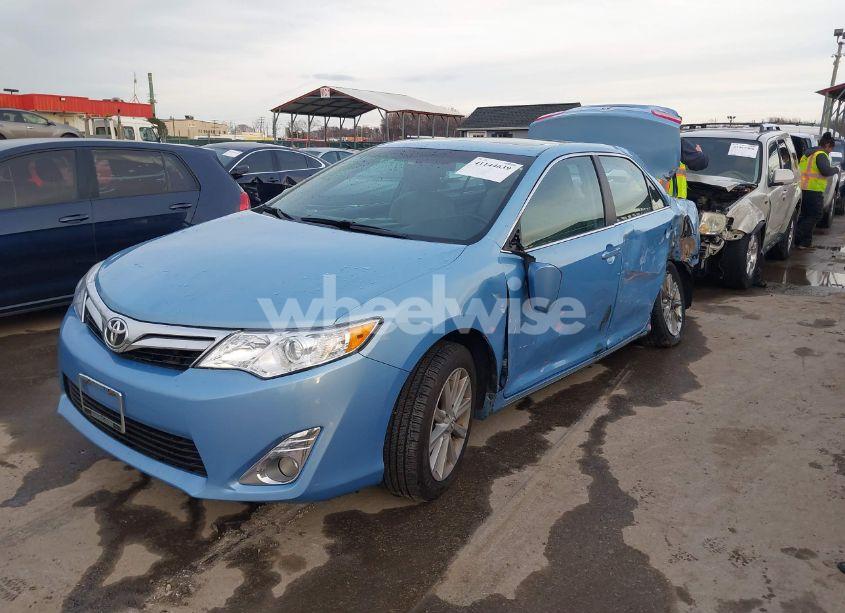 Photo 2 of 2012 Toyota Camry XLE (VIN 4T4BF1FK7CR252851)