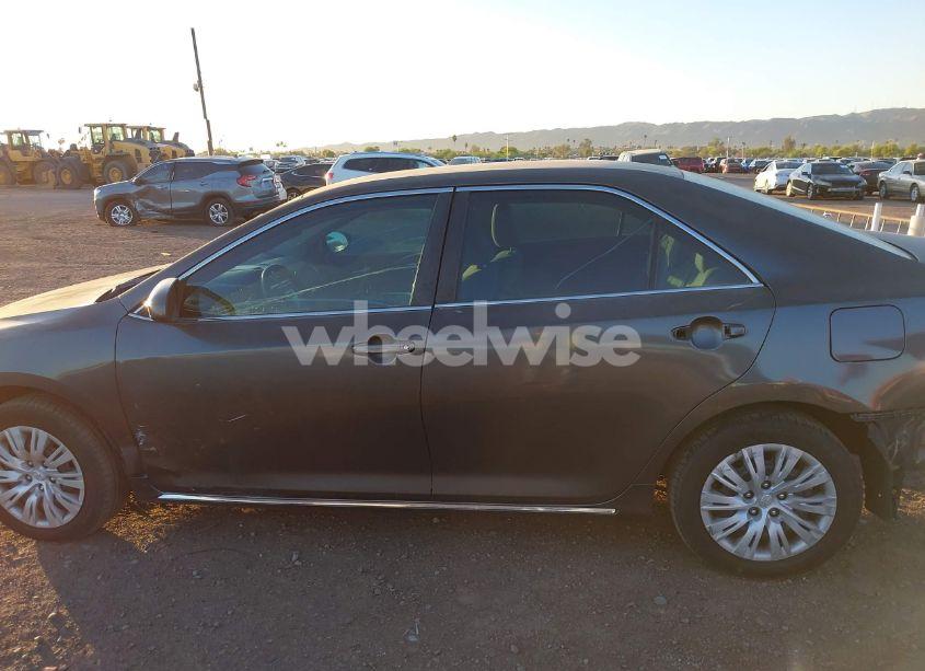 Photo 14 of 2013 Toyota Camry LE (VIN 4T4BF1FK7DR299928)