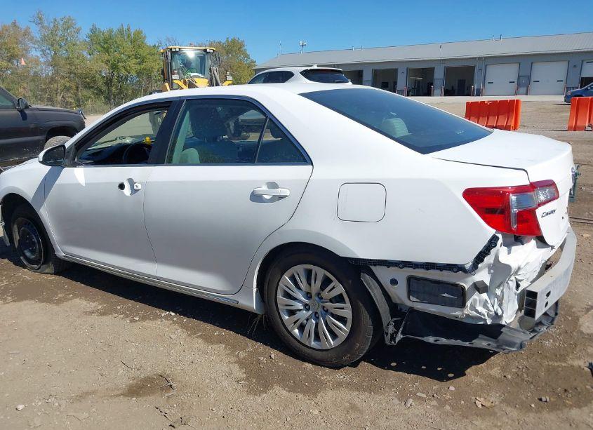 Photo 15 of 2013 Toyota Camry LE (VIN 4T4BF1FK7DR300169)