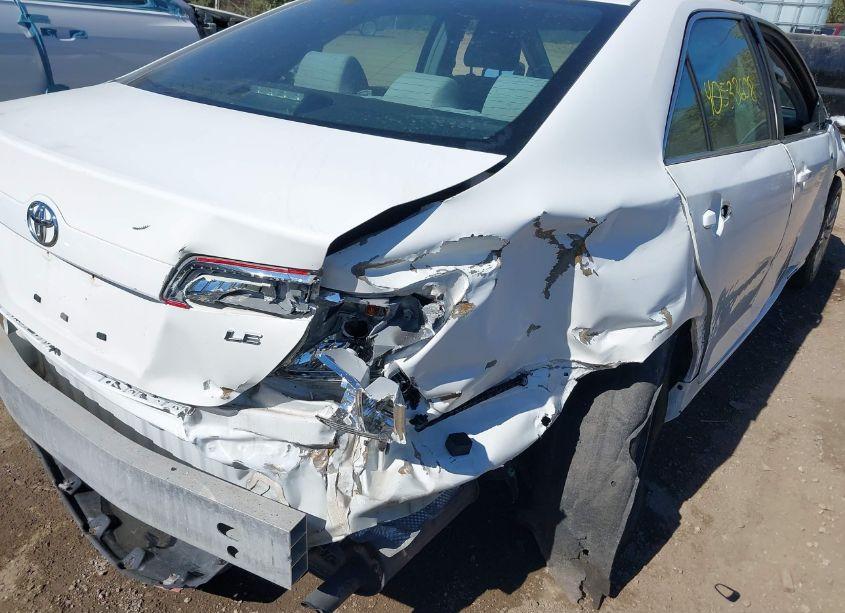 Photo 18 of 2013 Toyota Camry LE (VIN 4T4BF1FK7DR300169)