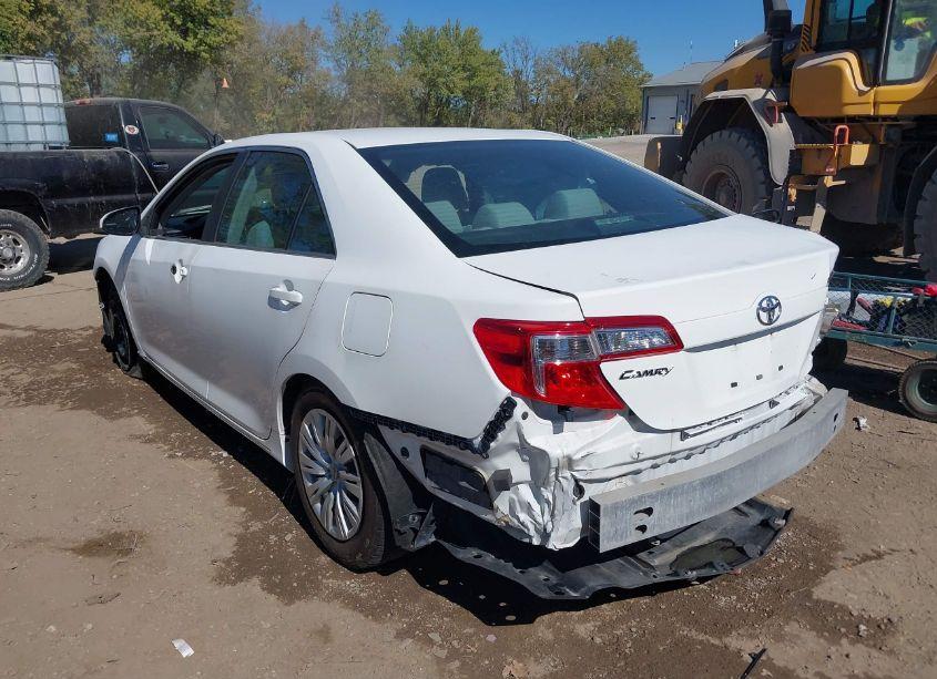 Photo 3 of 2013 Toyota Camry LE (VIN 4T4BF1FK7DR300169)