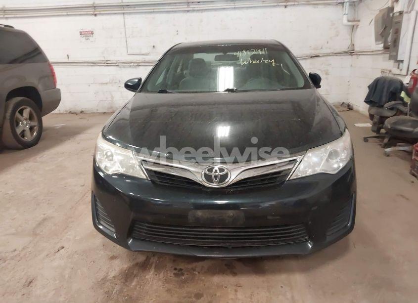 Photo 12 of 2013 Toyota Camry LE (VIN 4T4BF1FK7DR304139)