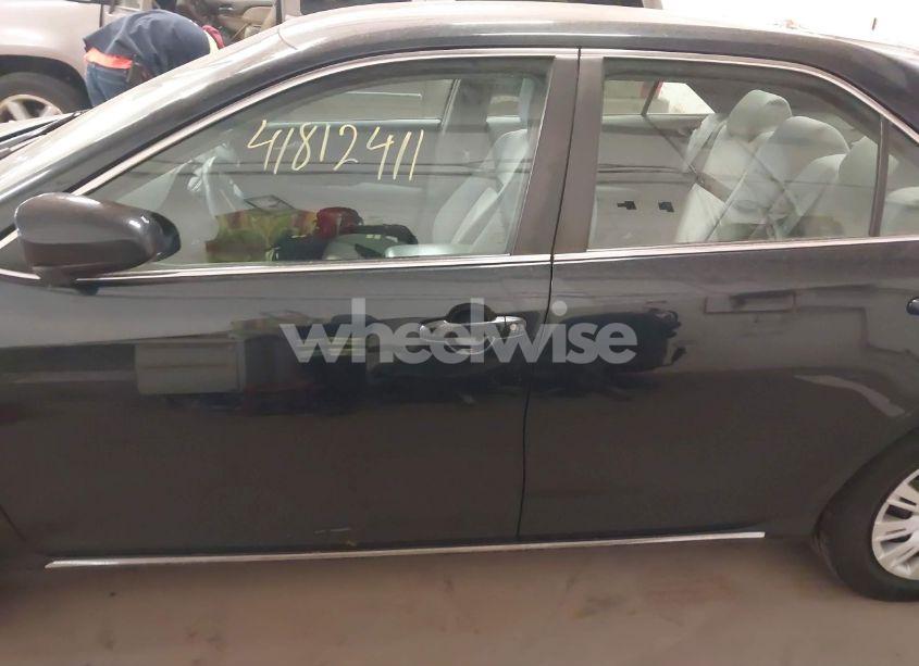 Photo 14 of 2013 Toyota Camry LE (VIN 4T4BF1FK7DR304139)