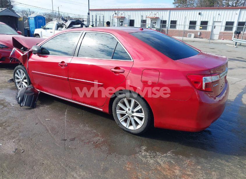 Photo 3 of 2013 Toyota Camry XLE (VIN 4T4BF1FK7DR335519)