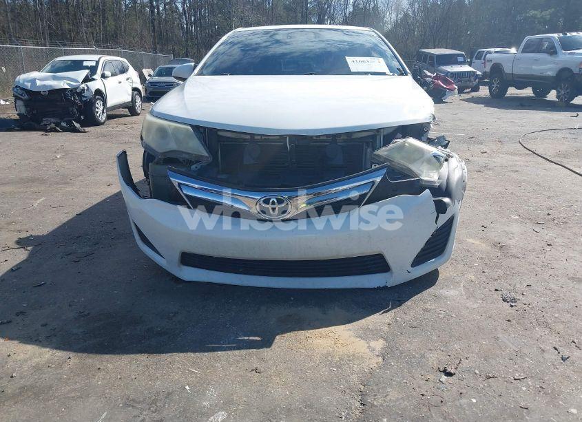 Photo 13 of 2014 Toyota Camry LE (VIN 4T4BF1FK7ER352340)