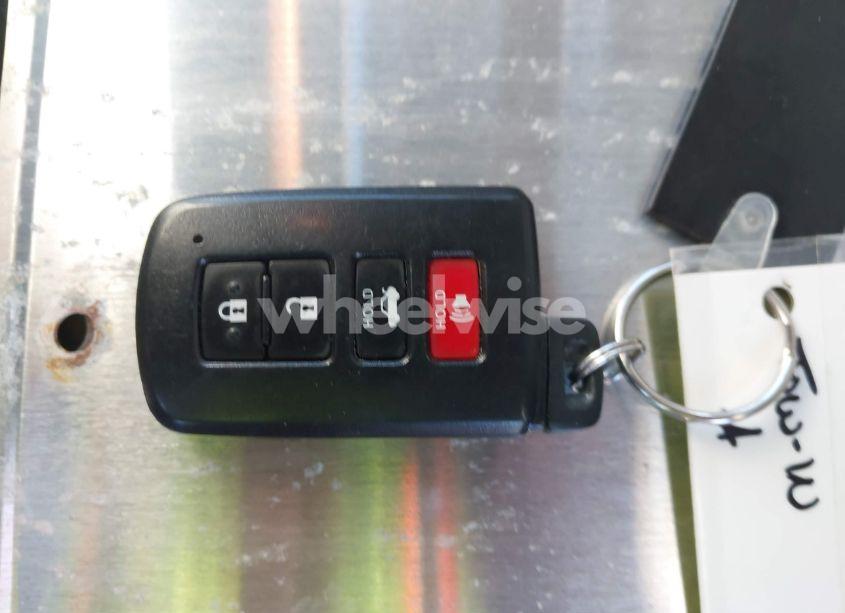 Photo 11 of 2014 Toyota Camry XLE (VIN 4T4BF1FK7ER358316)