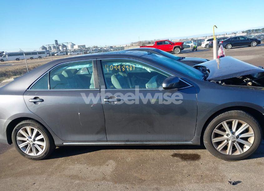 Photo 14 of 2014 Toyota Camry XLE (VIN 4T4BF1FK7ER358316)