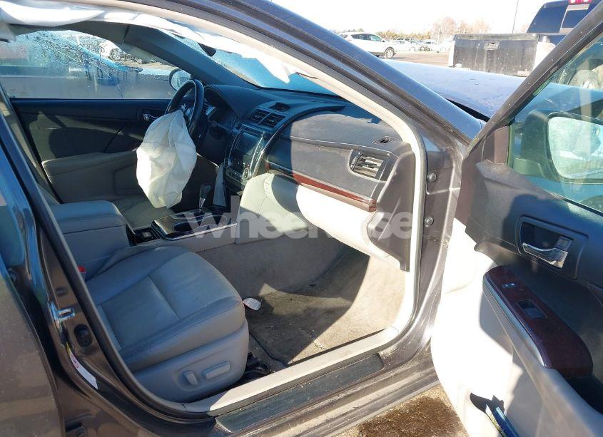 Photo 5 of 2014 Toyota Camry XLE (VIN 4T4BF1FK7ER358316)