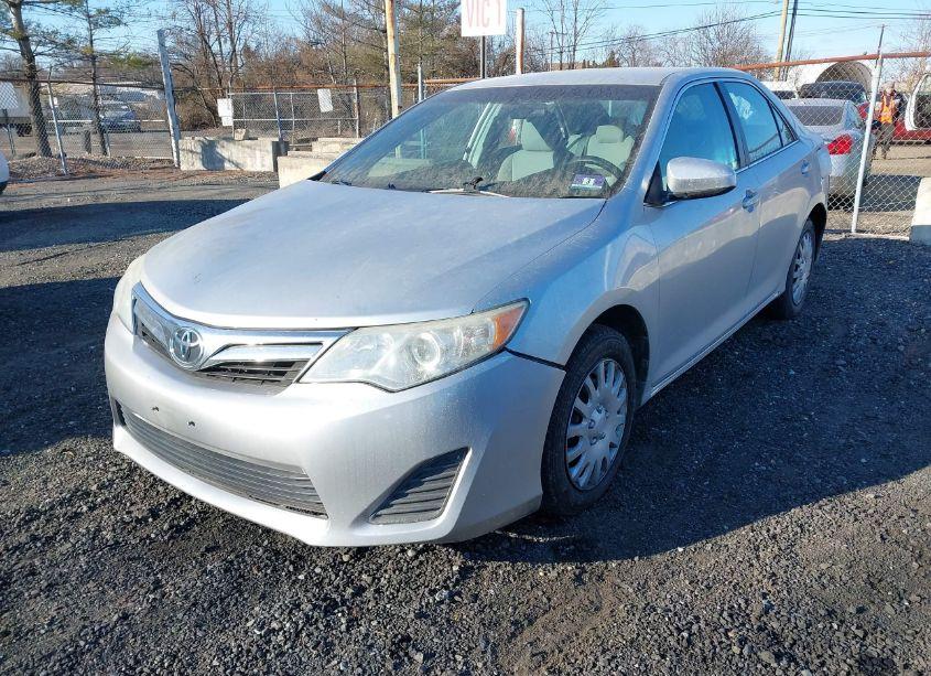 Photo 6 of 2014 Toyota Camry LE (VIN 4T4BF1FK7ER359059)