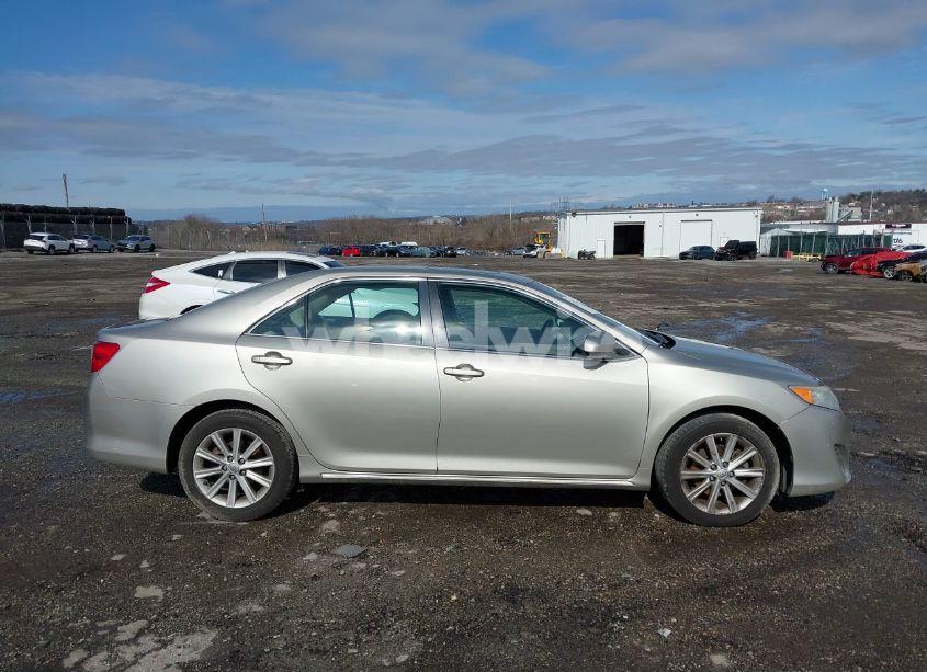 Photo 13 of 2014 Toyota Camry XLE (VIN 4T4BF1FK7ER360325)