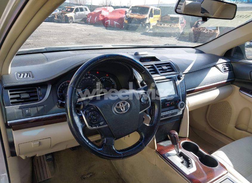 Photo 17 of 2014 Toyota Camry XLE (VIN 4T4BF1FK7ER360325)