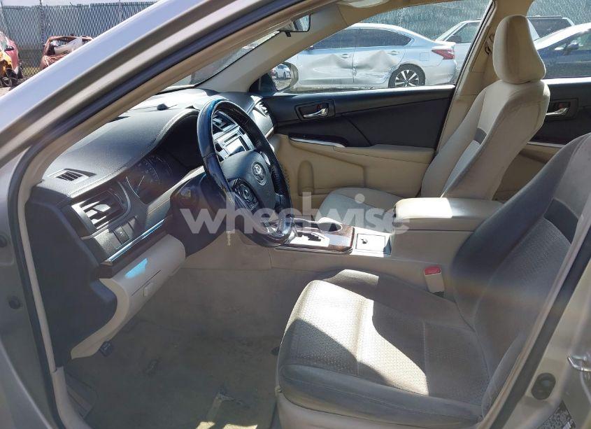 Photo 18 of 2014 Toyota Camry XLE (VIN 4T4BF1FK7ER360325)