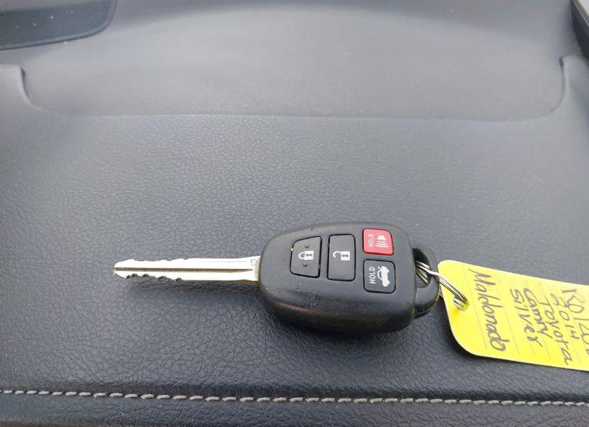 Photo 11 of 2014 Toyota Camry LE (VIN 4T4BF1FK7ER360597)