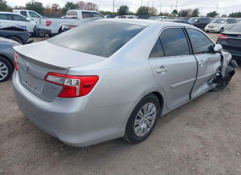 Photo 4 of 2014 Toyota Camry LE (VIN 4T4BF1FK7ER360597)