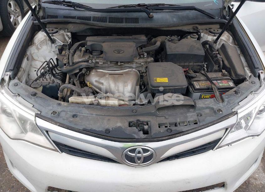 Photo 10 of 2014 Toyota Camry LE (VIN 4T4BF1FK7ER363113)
