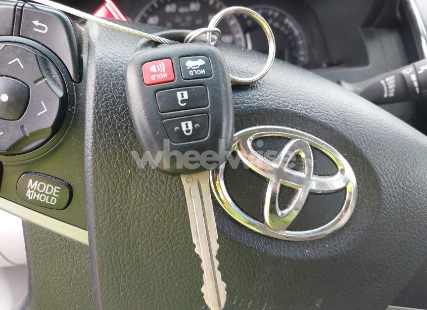 Photo 11 of 2014 Toyota Camry LE (VIN 4T4BF1FK7ER363824)