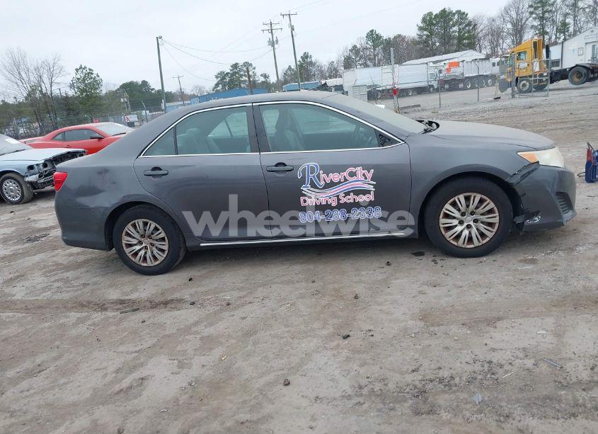 Photo 13 of 2014 Toyota Camry LE (VIN 4T4BF1FK7ER363824)