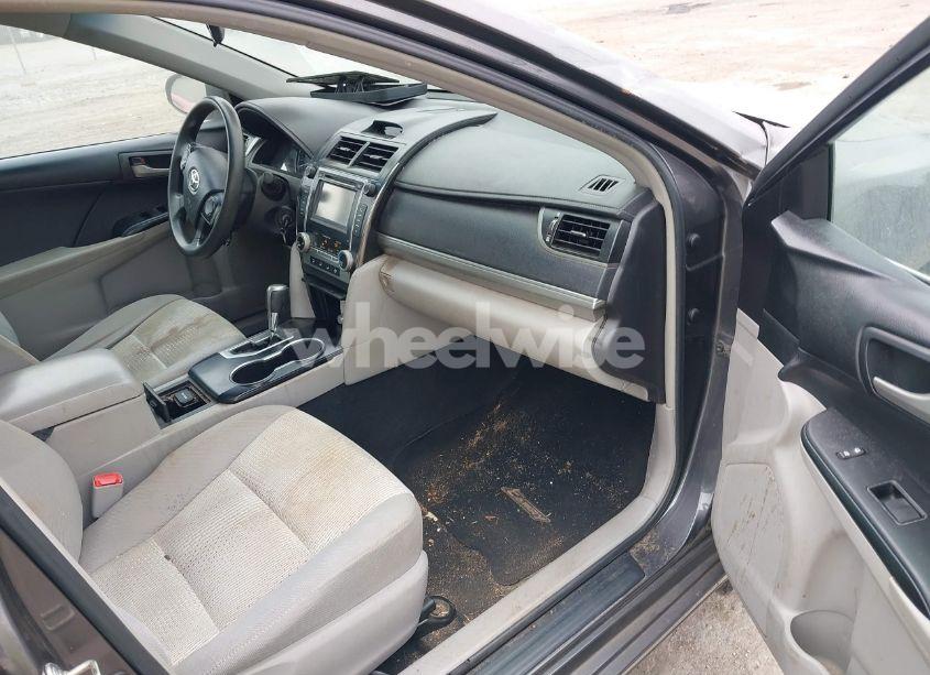 Photo 5 of 2014 Toyota Camry LE (VIN 4T4BF1FK7ER363824)