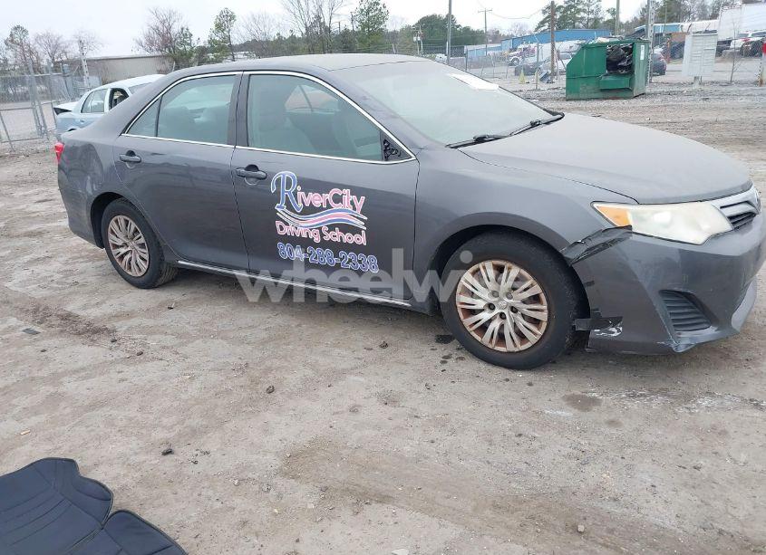 Photo 6 of 2014 Toyota Camry LE (VIN 4T4BF1FK7ER363824)